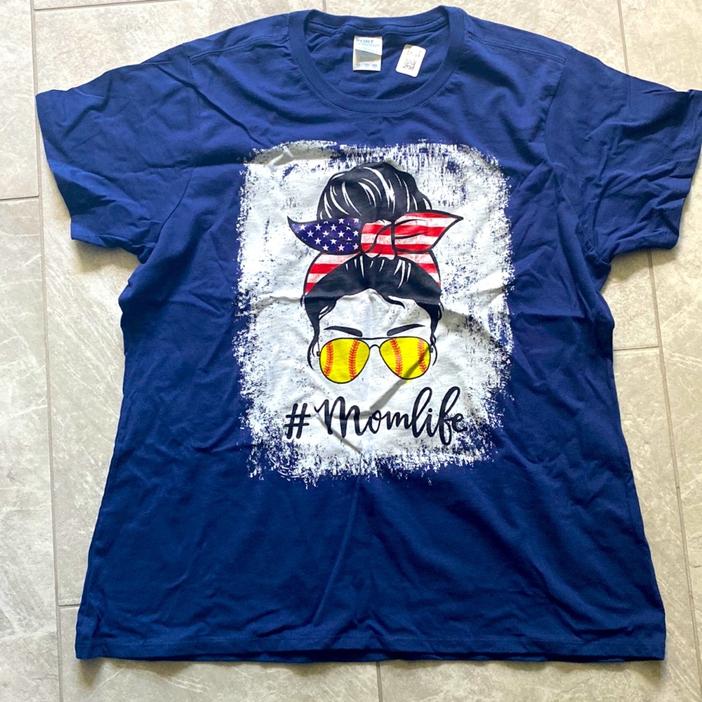 Softball 🥎 Mom TShirt